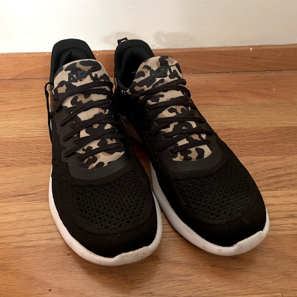 APL Techloom Black and Leopard Running Shoes sz 7.5